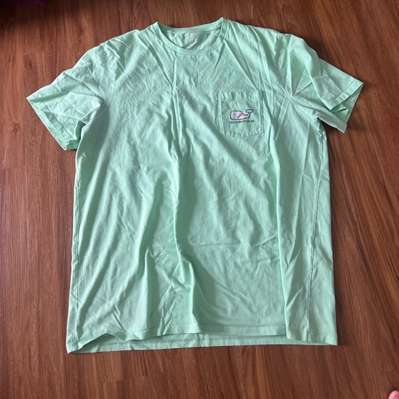Vineyard Vines Men's Green T-Shirt - Picture 1 of 3